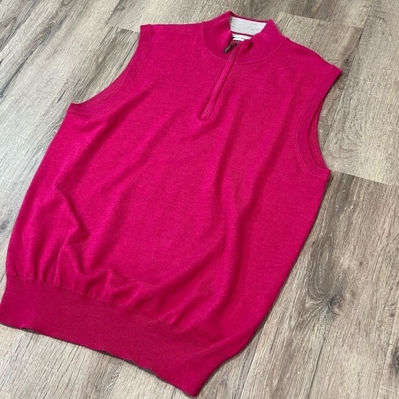 Men’s Size M Peter Millar 100% Wool Magenta Pink Vest Golf Preppy Super Soft - Picture 2 of 8